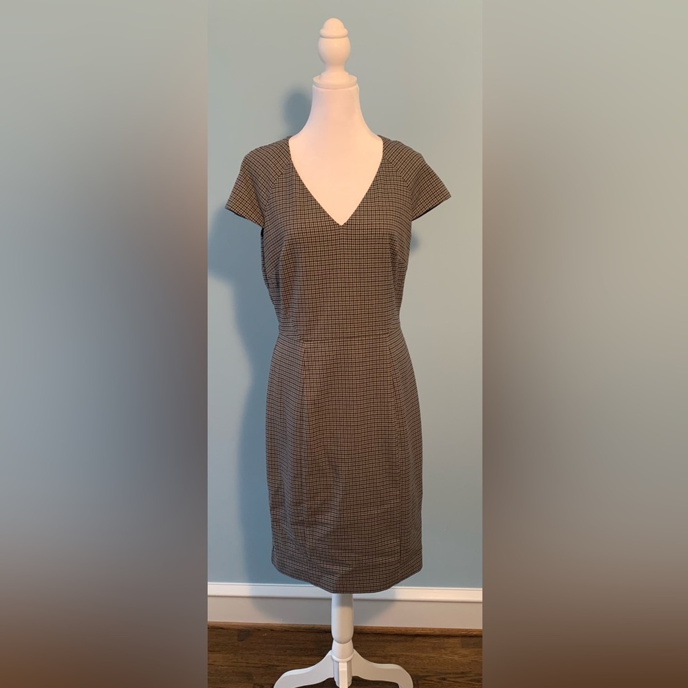 Banana Republic Houndstooth V-neck Dress